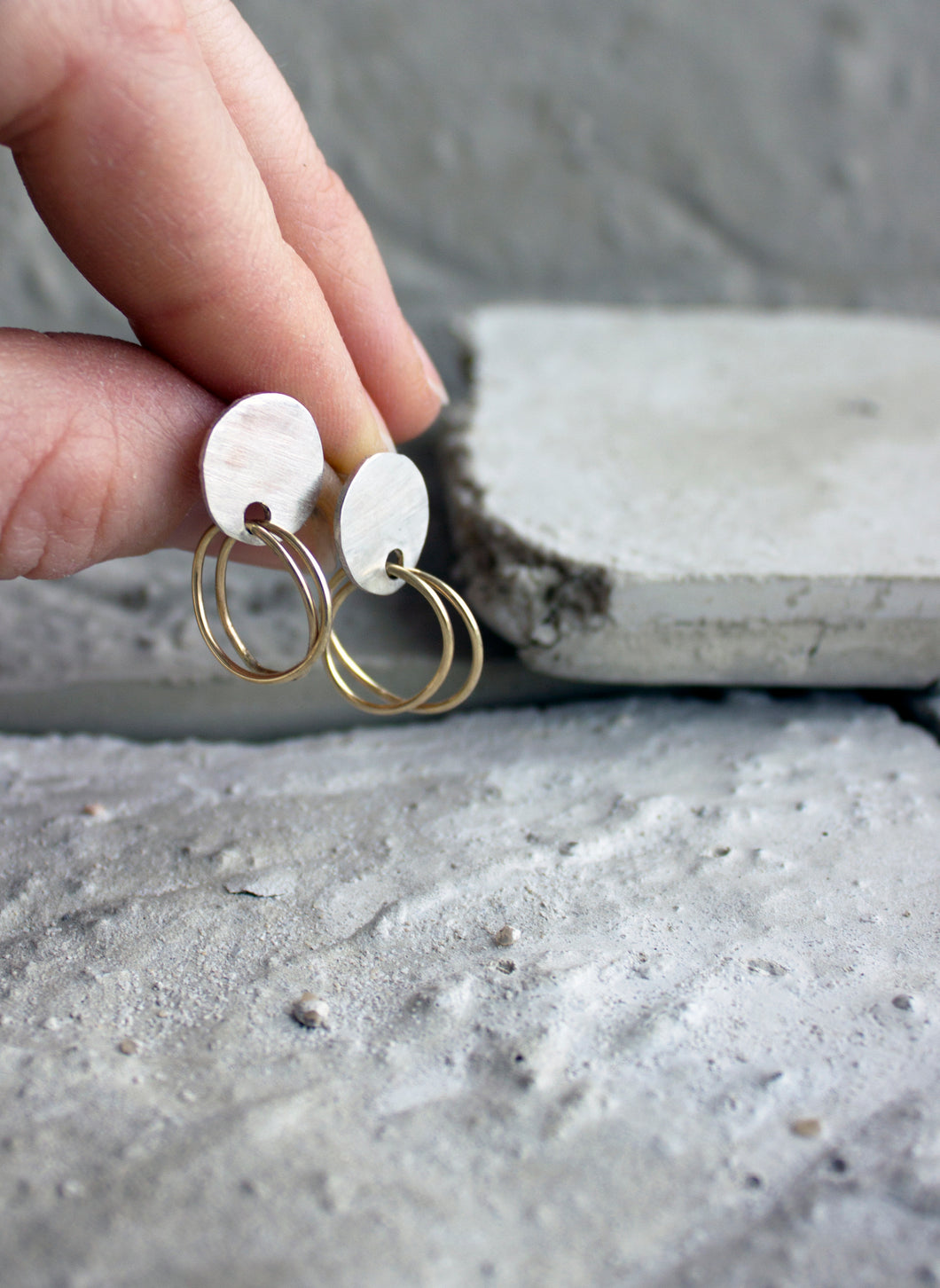 bæredygtige øreringe håndlavet i eco sølv og guld